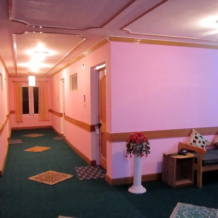 Srīnagar Royal Star Inn المظهر الخارجي الصورة