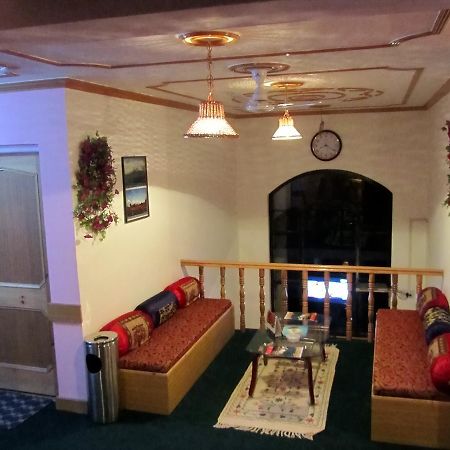 Srīnagar Royal Star Inn المظهر الخارجي الصورة