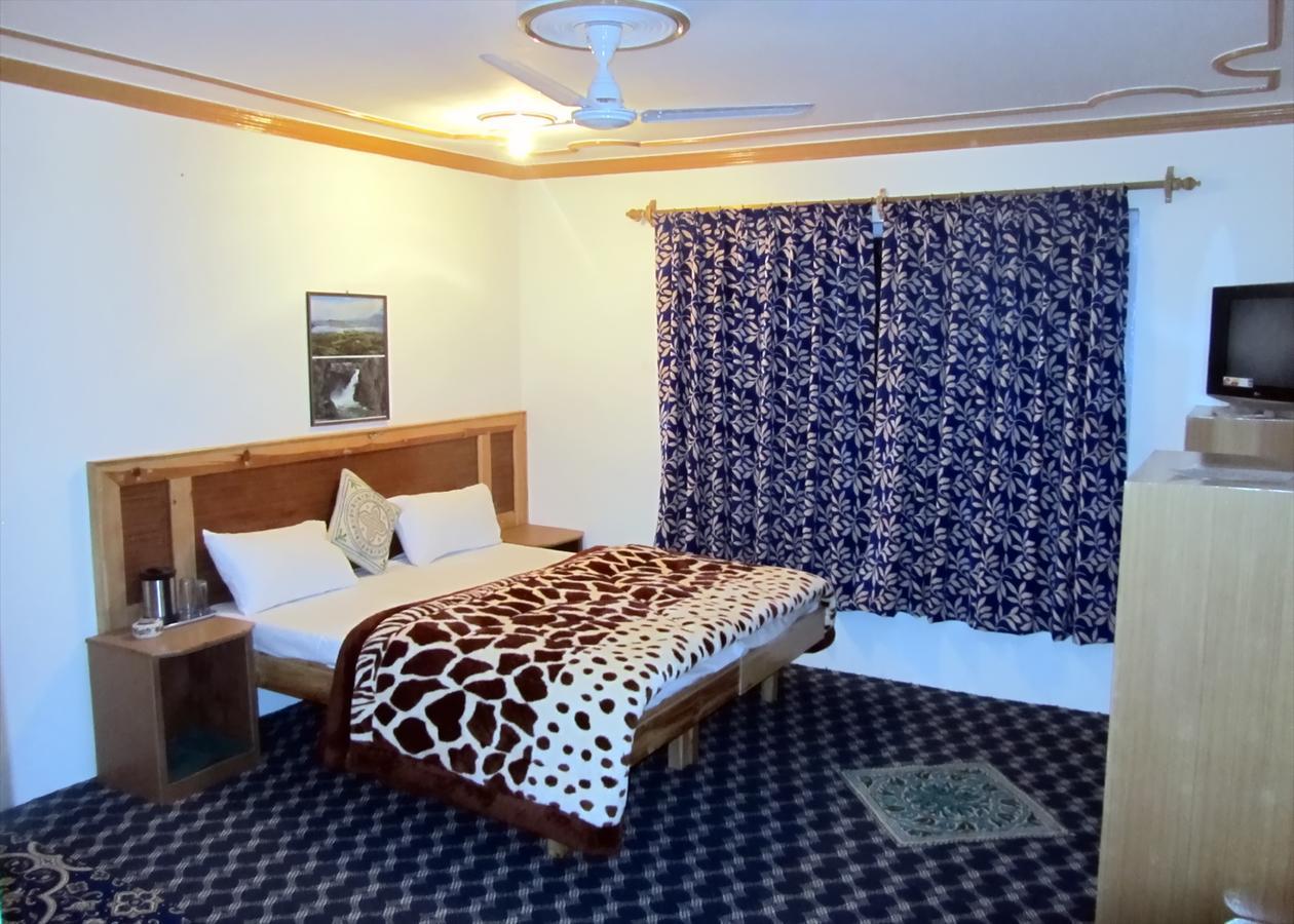 Srīnagar Royal Star Inn المظهر الخارجي الصورة